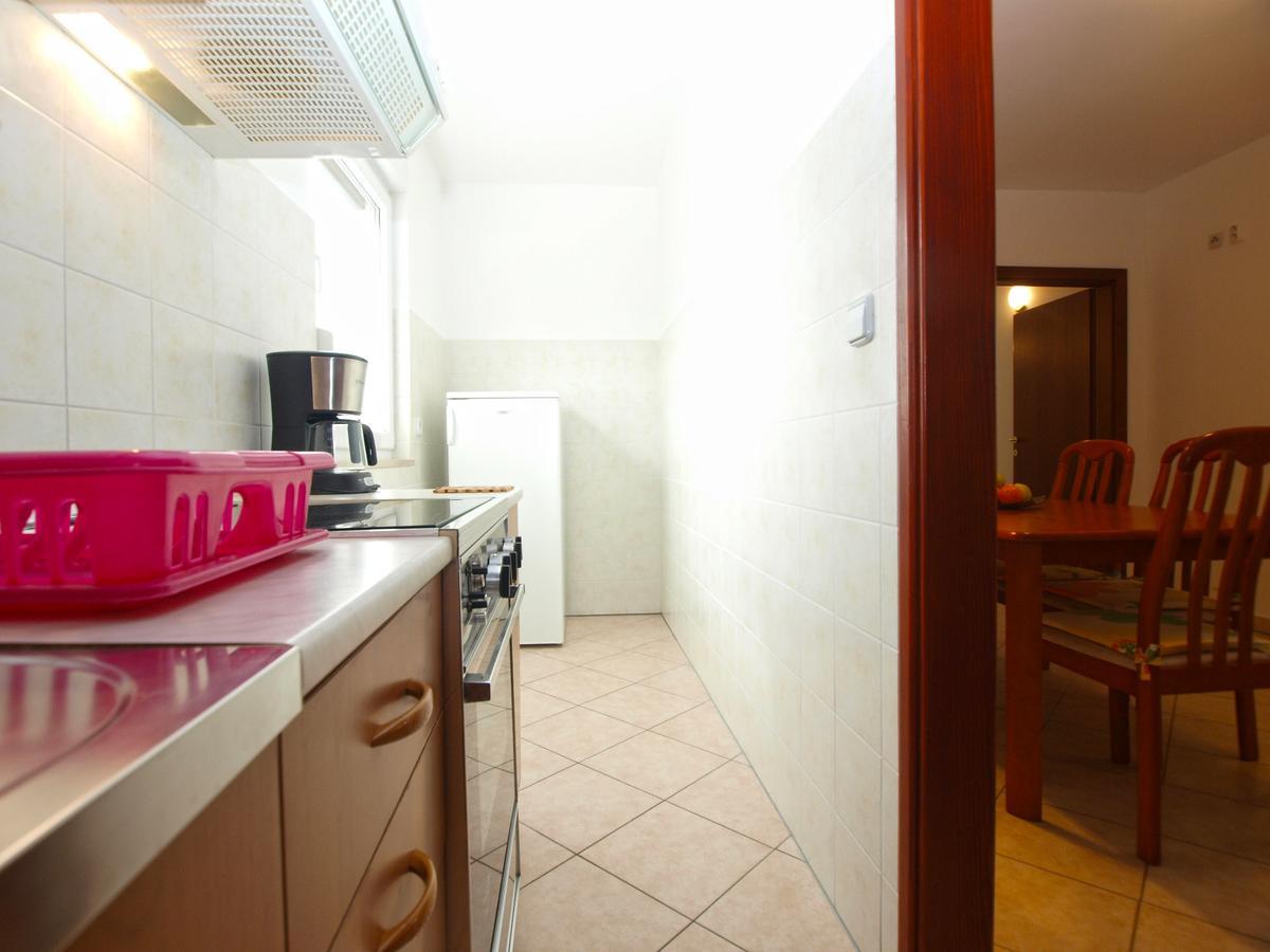 Apartment Alma 1600 Pula Luaran gambar