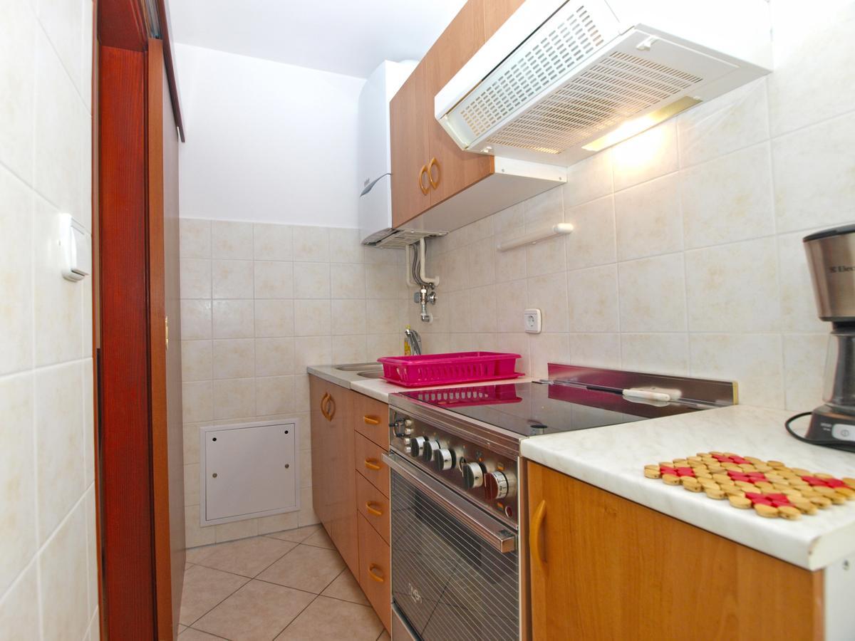 Apartment Alma 1600 Pula Luaran gambar