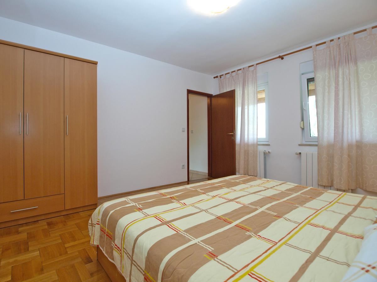 Apartment Alma 1600 Pula Luaran gambar